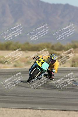 media/Oct-04-2025-CVMA (Sat) [[408bcdd6e4]]/Race 14-500-400-350 Supersport/